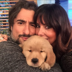 Marcos Mion com sua esposa Suzana e a cachorra Pankeka. (Foto: Reprodução / Instagram)