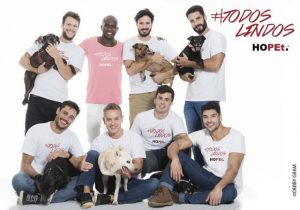 Modelos humanos e caninos participam da campanha. (Foto: Debby Gram)