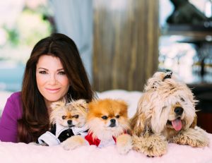 Lisa Vanderpump sempre foi apaixonada por cães. (Foto: Reprodução / People)