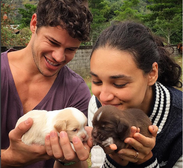 José Loreto e Débora Nascimento aumentam família 2 jose loreto e debora nascimento aumentam familia e apresentam filhotes pdd1