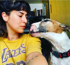 Fernanda Paes Leme contou que a cadelinha costumava enxugar suas lágrimas. (Foto: Reprodução / Instagram @fepaesleme)