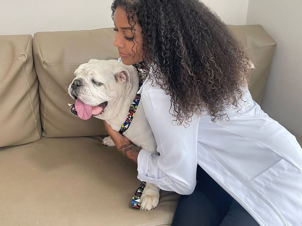 Cadela de Gracyanne Barbosa faleceu